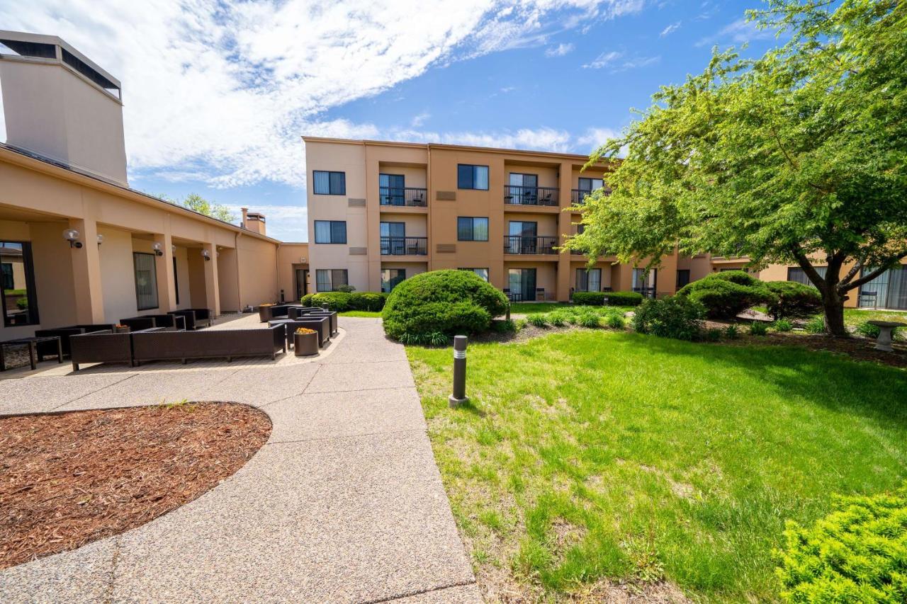 Iowa Inn Bettendorf Quad Cities Ngoại thất bức ảnh
