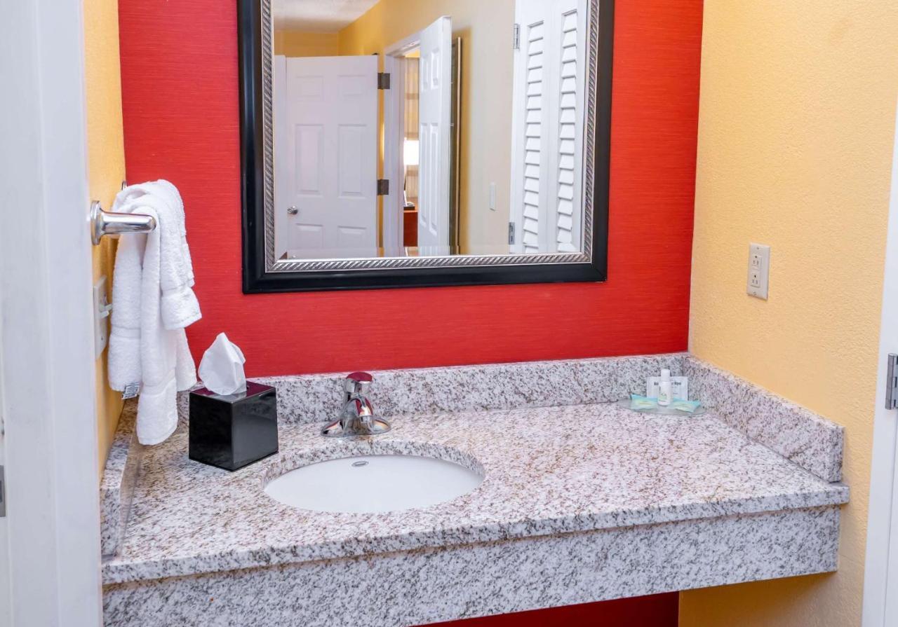 Iowa Inn Bettendorf Quad Cities Ngoại thất bức ảnh