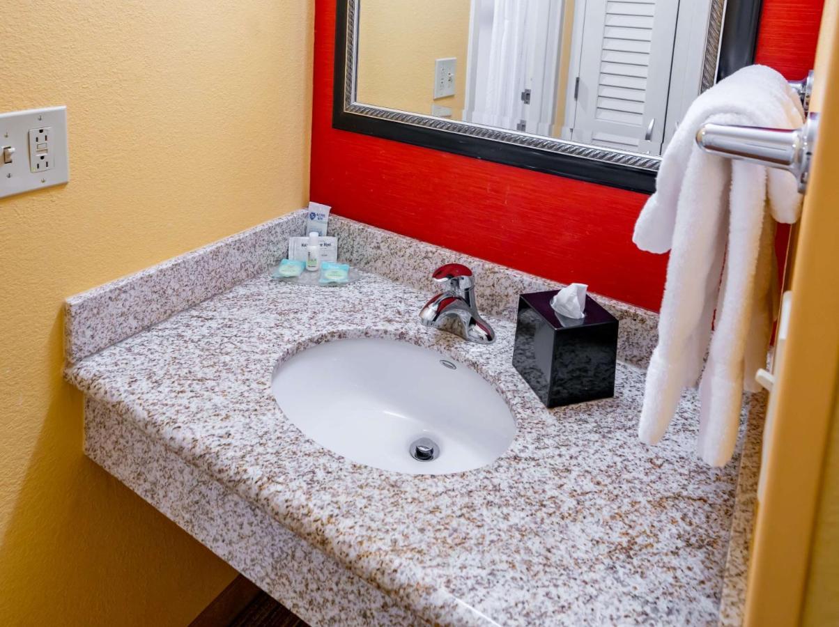 Iowa Inn Bettendorf Quad Cities Ngoại thất bức ảnh